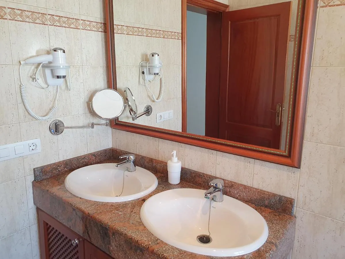 Apartamentos Graciosamar Caleta de Sebo 0*,  Spain