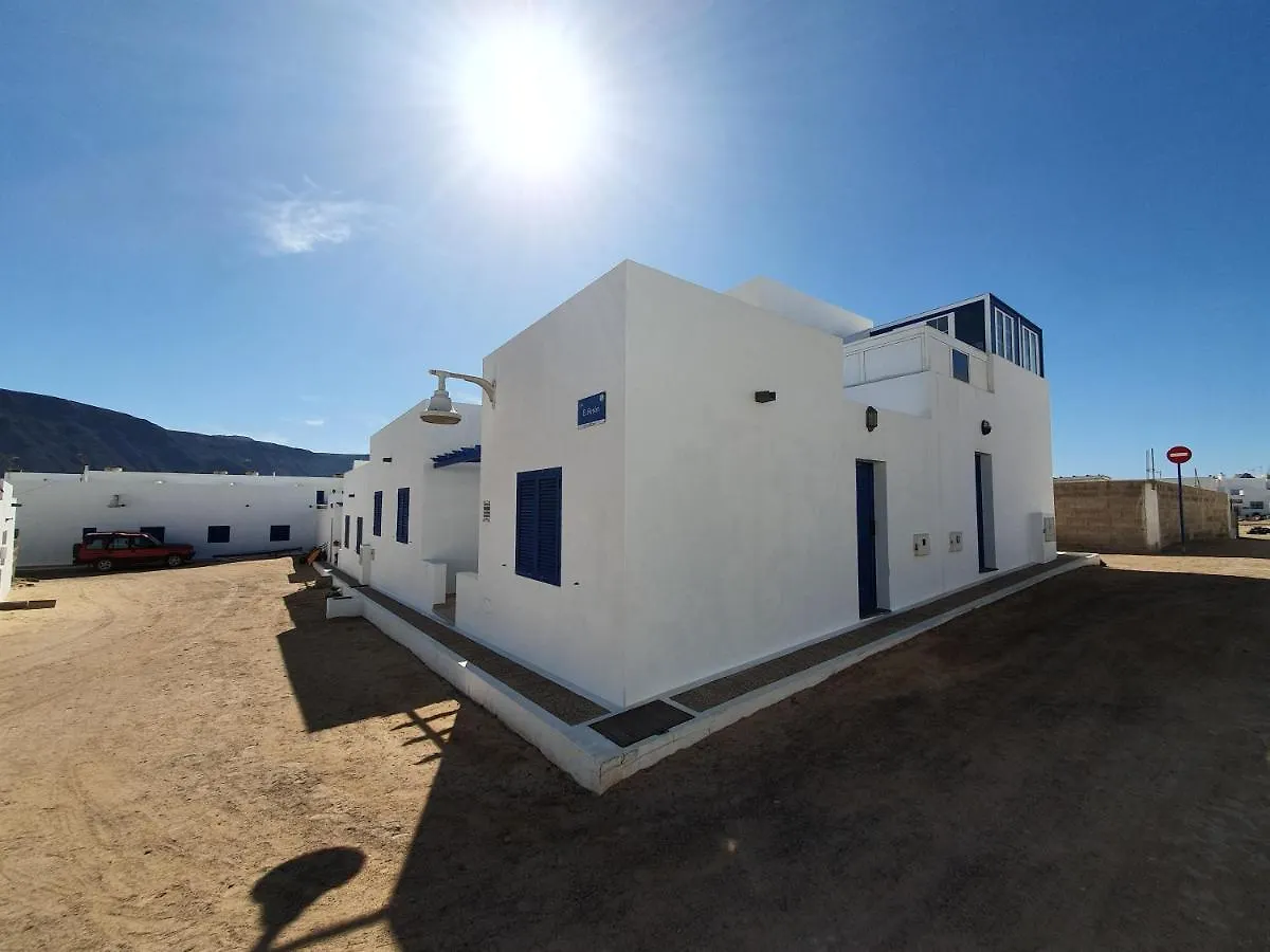 Apartamentos Graciosamar Caleta de Sebo Spain